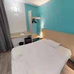 Hotel Du Stade Ex Kyriad Direct Lille Est Stade Pierre Mauroy 2*